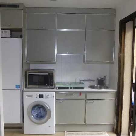 Apartment Croisette 79 *