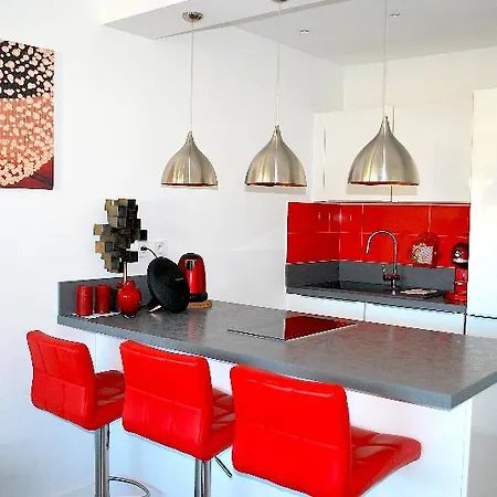 Appartement Croisette 79 *